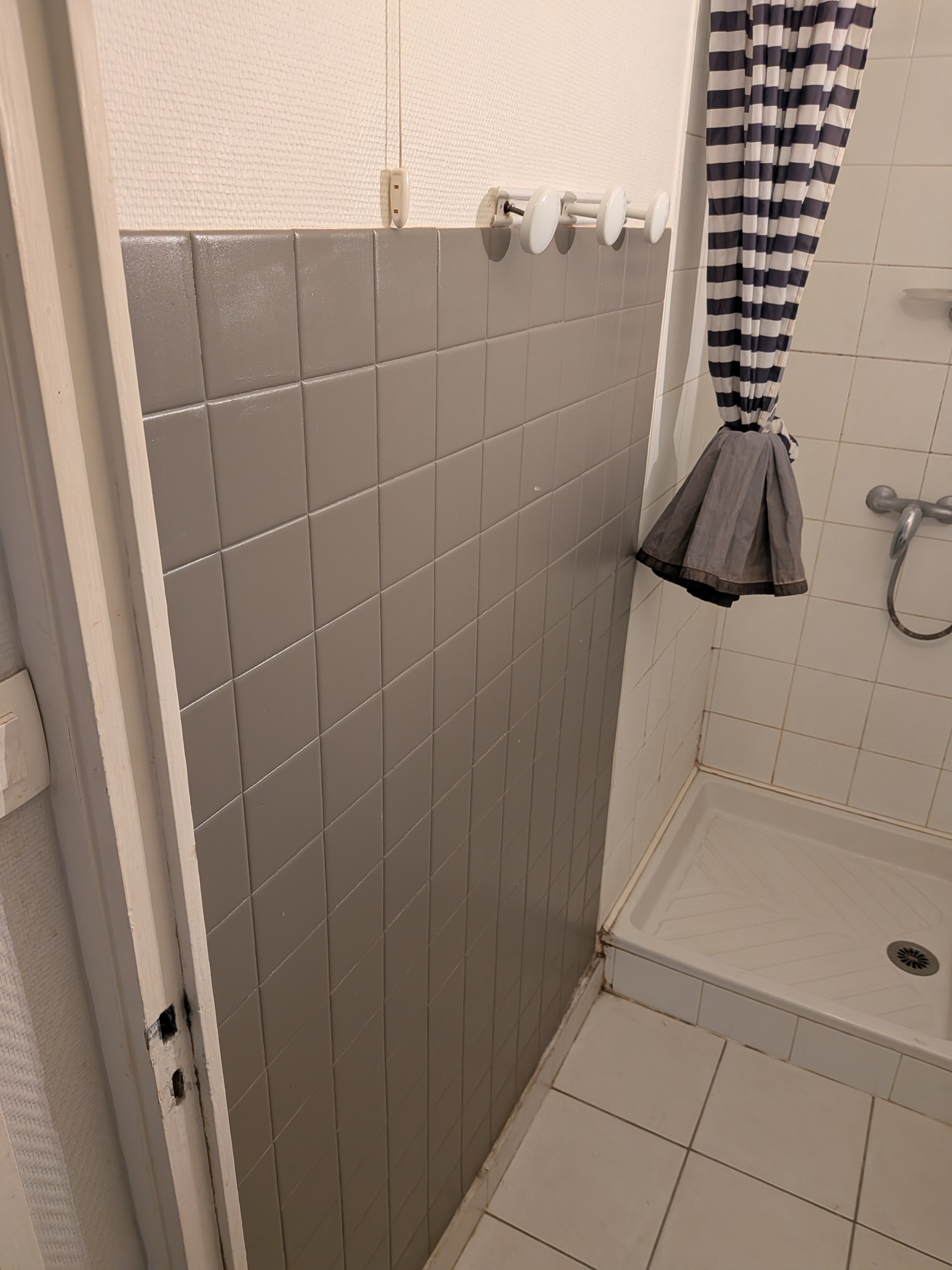 Douche existante avant les travaux de rénovation